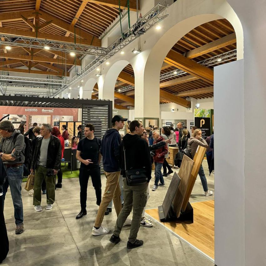 Visitatori a ABITA Firenze