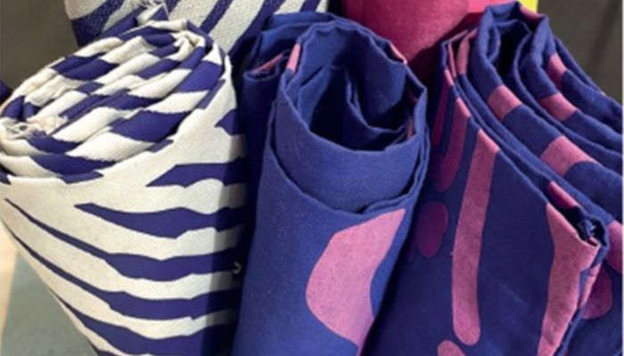 Stampa con colori per tessuti